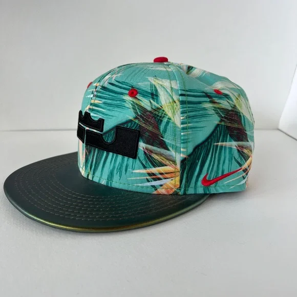 Nike Lebron SnapBack - Picture 4 of 7
